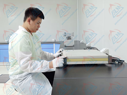 無線電儀器校準實驗室圖片