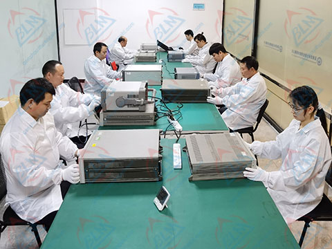 無線電儀器校準實驗室圖片